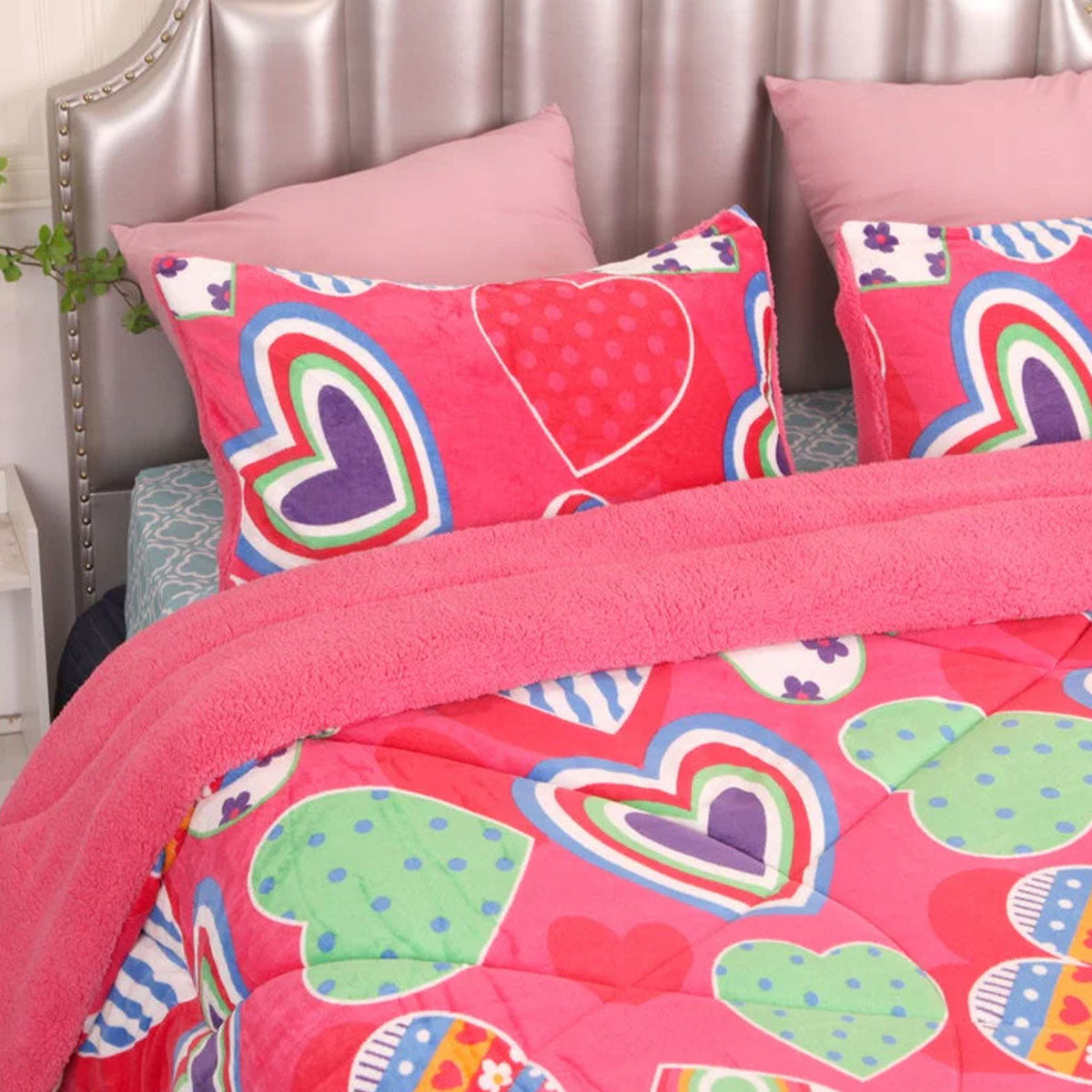 Pink Heart Printed Sherpa Flannel Fleece Reversible Blanket Set Queen/King