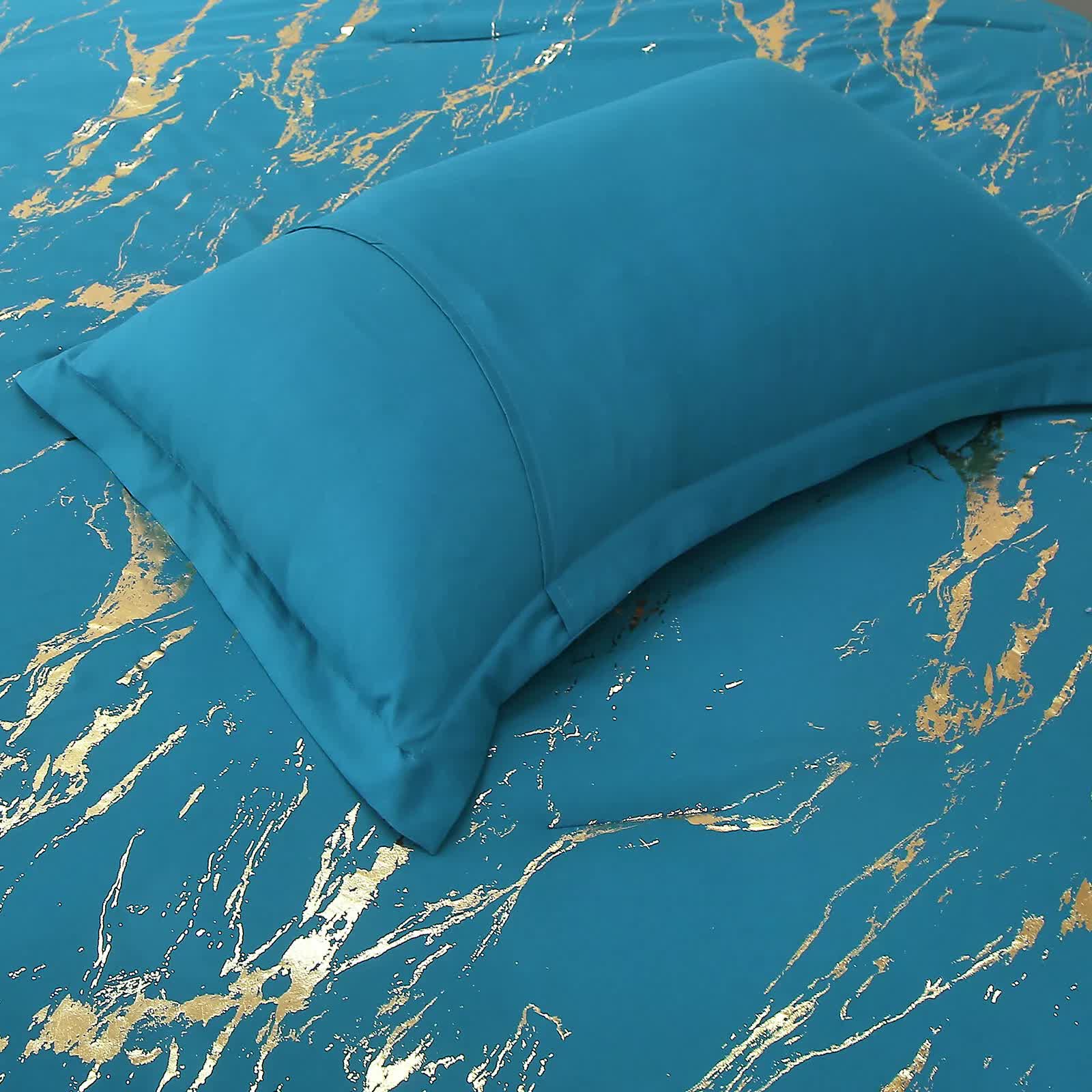 Cozy Cloud 3 Teal ‑Piece Comforter Bundle – Instagram‑Ready Bedroom with teal pillow and gold marble accents on comforter
