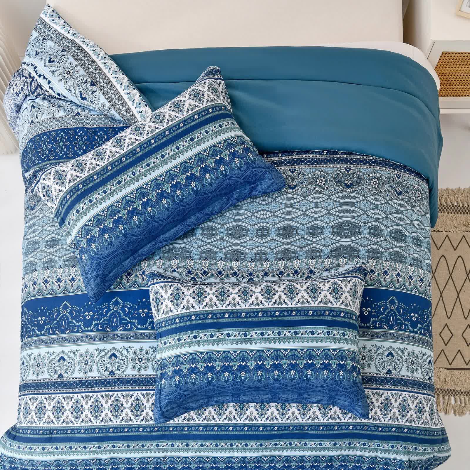 Boho Vibes blue Bedding Set – 3‑Piece Comforter & Pillow Covers with patterned blue and white design on bedzy bed