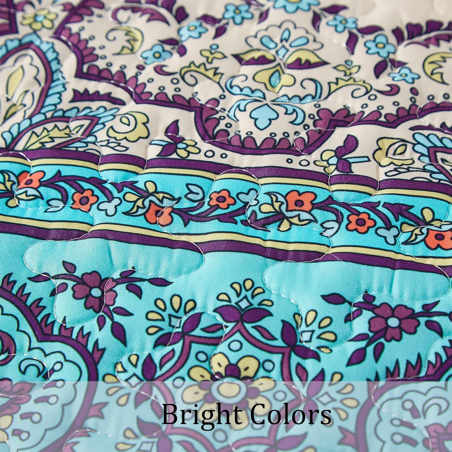 Close-up of Tranquil Quilted coverlet and pillowcovers set: Perfect for Relaxation - Queen size with colorful floral quilting pattern