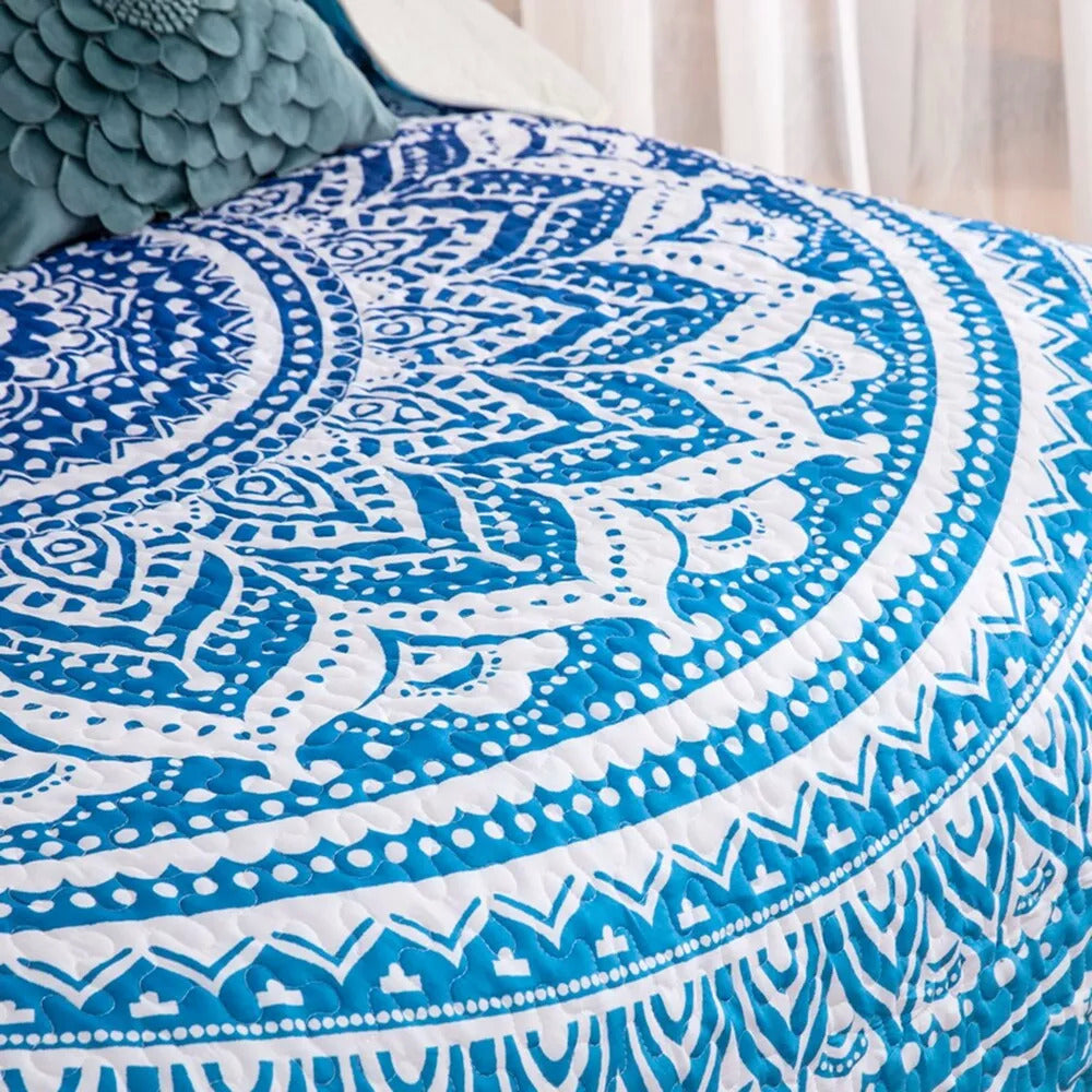 Xciting Quilted bedspread and pillowcovers set: Add Some Fun - Queen size with blue and white mandala pattern on bedzy bed
