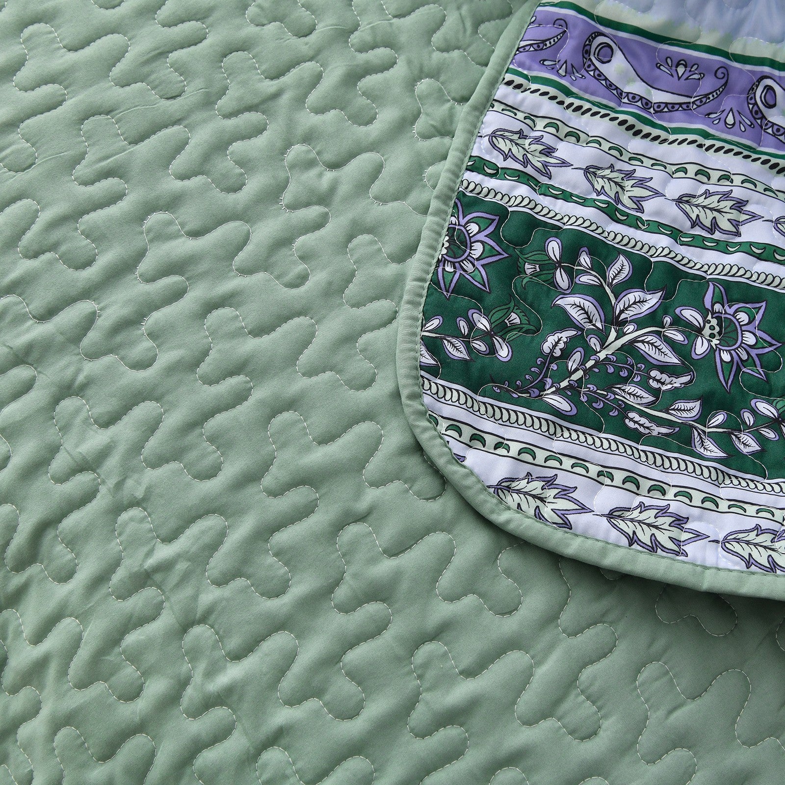 Breezy Tropical green Cozy 3 Pc Bedspread & Pillow Cover Set with quilted stitching and patterned reversible design close-up view
