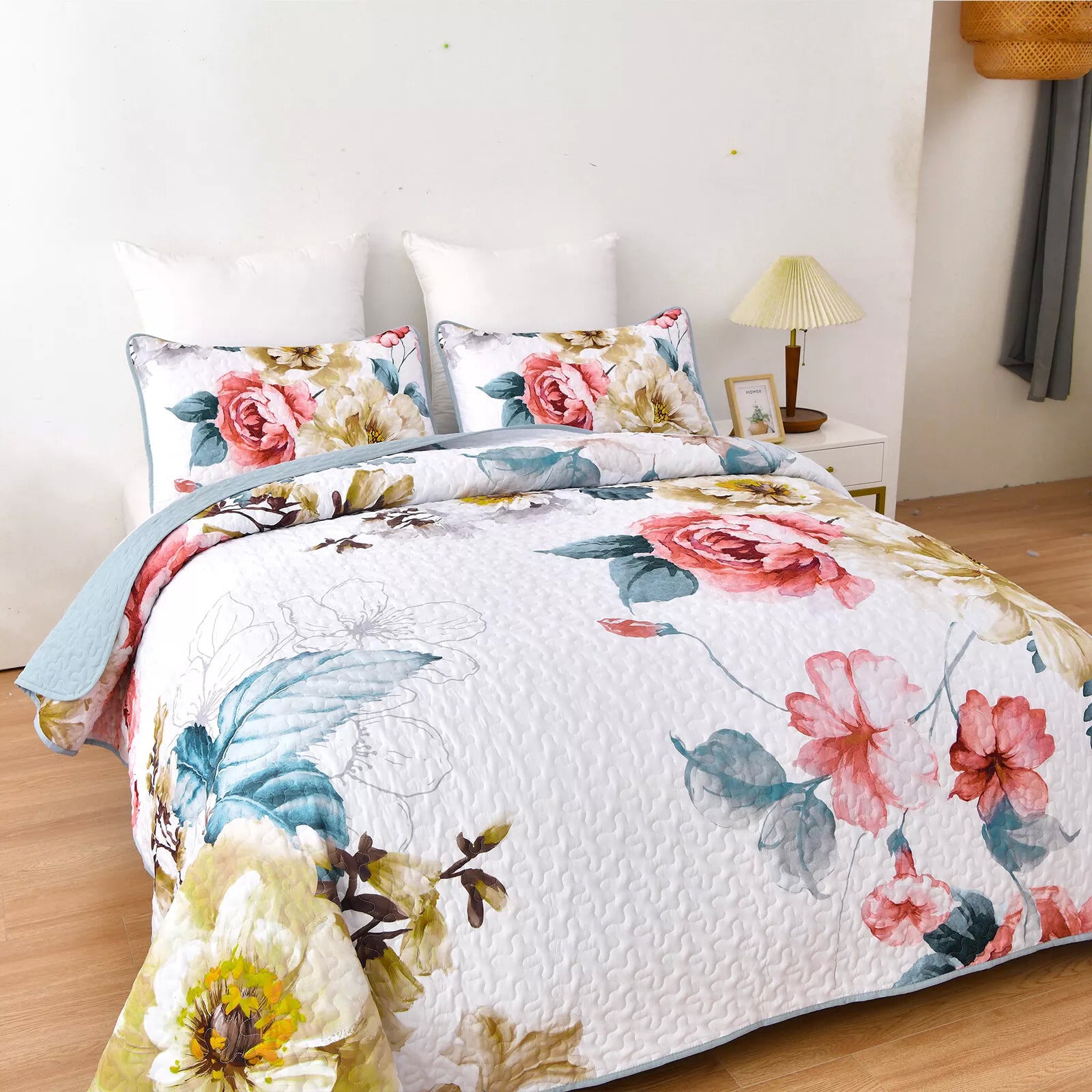 Vibrant Quilted Bedspread and Pillowcases Set: Add Color and Comfort to Your Space - Queen size with floral pattern on bed in bedroom
