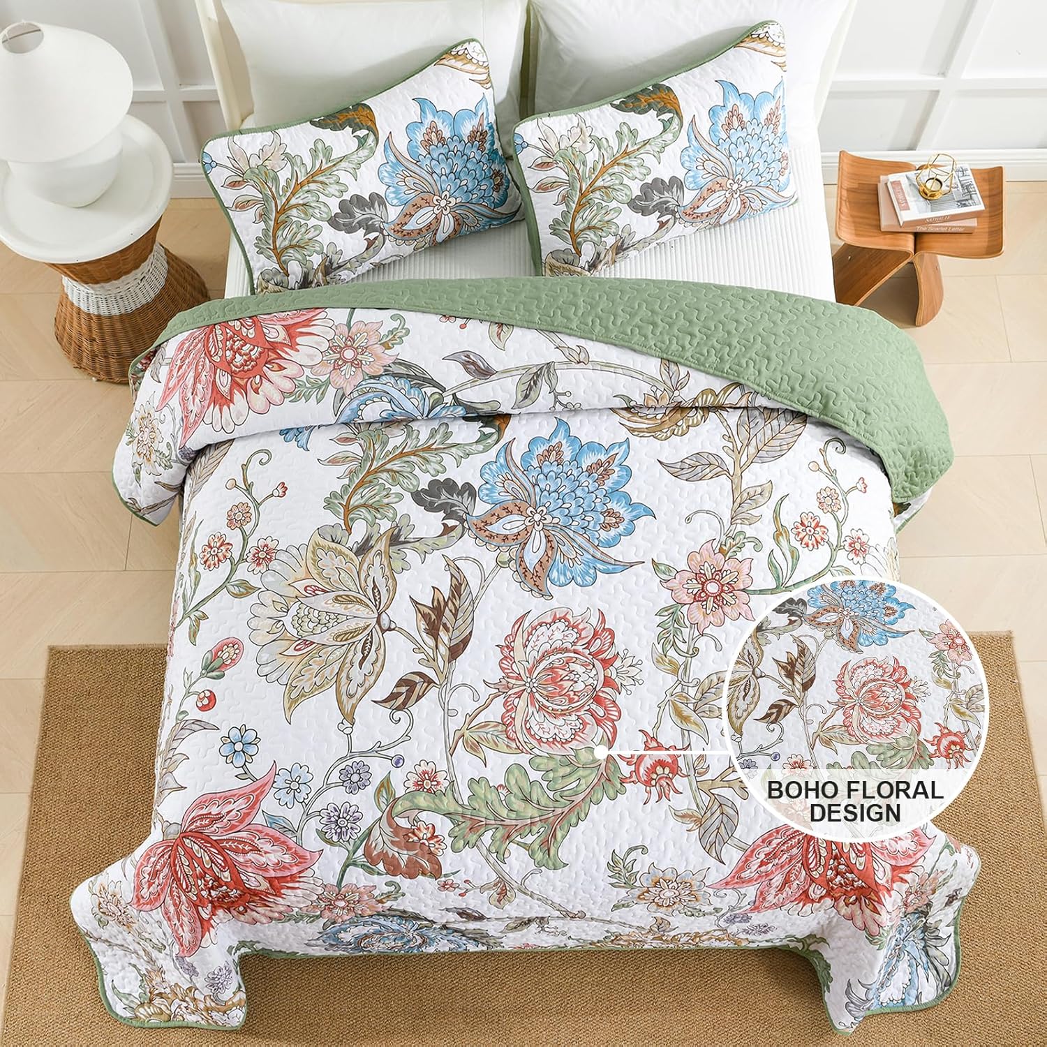 Warm and Inviting Quilted Bedspread and Pillowcases Set: Designed for Relaxation - Queen size with boho floral pattern on bedzy bed