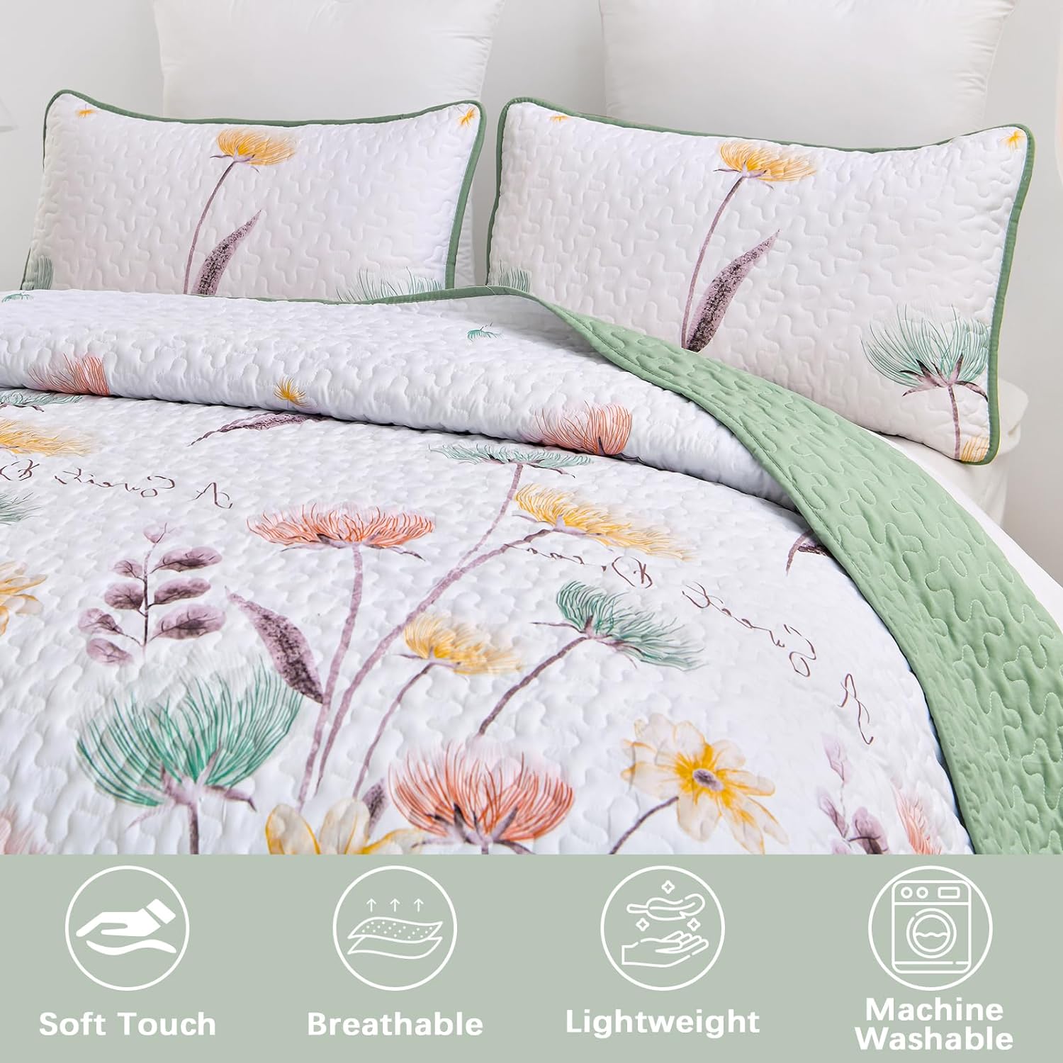 Intricate Quilted Coverlet and Pillowcases Set: A Work of Art for Your Bedroom - Queen size with floral design and green trim