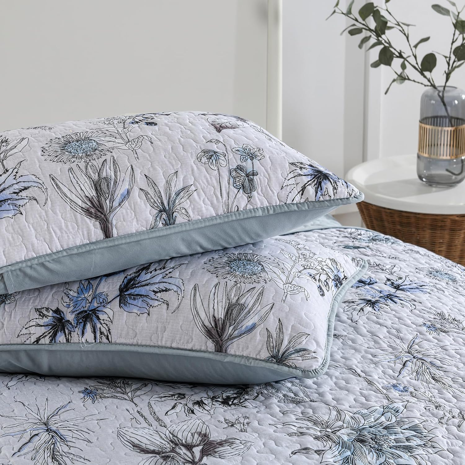 Yearning Quilted coverlet and pillowcovers set: For a Better Night's Sleep - Queen size with floral pattern and soft blue trim