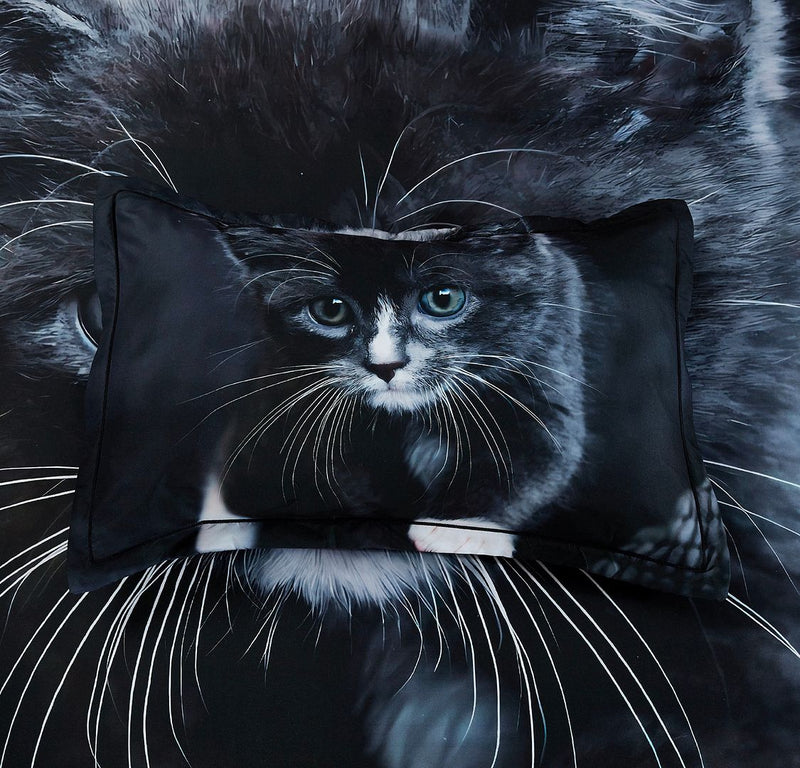 Cat Quilt Cover Set - Queen Size featuring realistic black and white cat design on pillow and quilt cover for bedroom furniture.