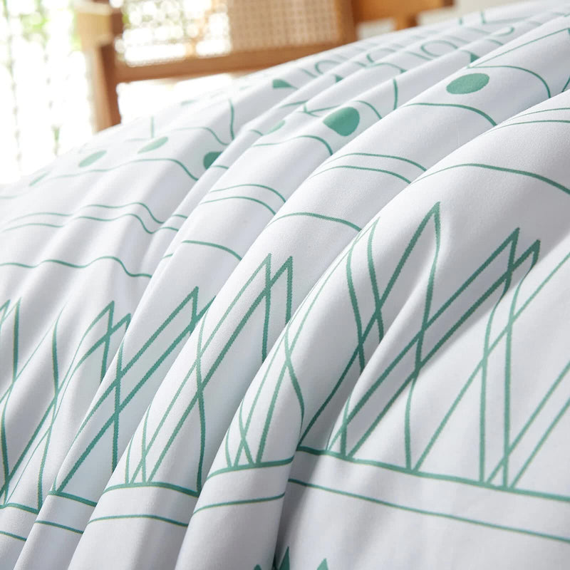Boho Vibes Bedding Set – 3‑Piece Comforter & Pillow Covers with white and green geometric pattern on breathable fabric