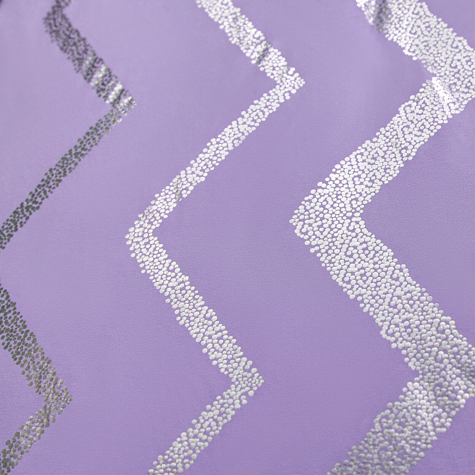 Soft Purple Comforter Set, King Size, Cozy 3-Piece Bedding with Pillowcases featuring textured silver zigzag pattern close-up