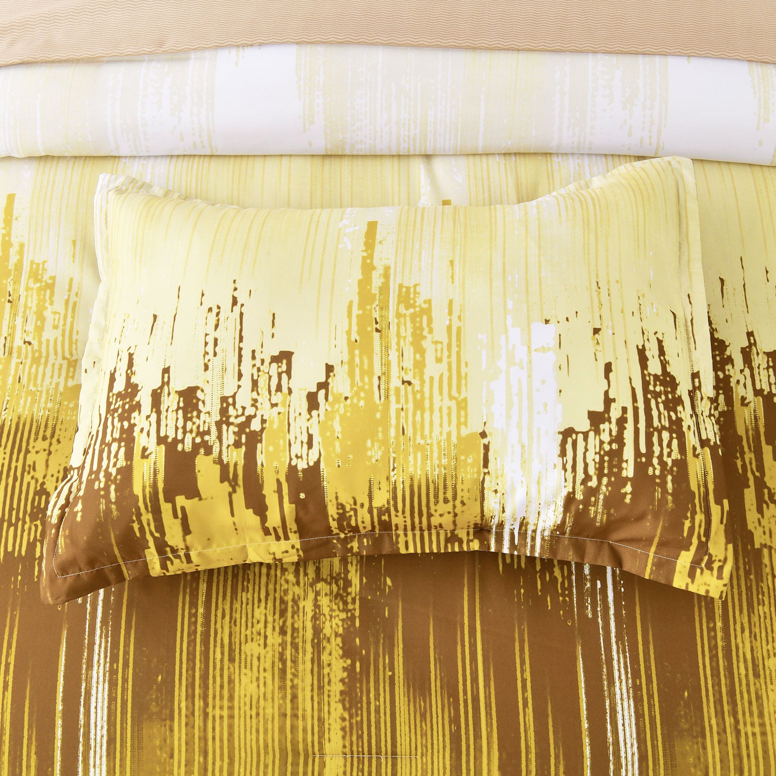 Floral Stripes Comforter Set, King Size, Cozy 3-Piece Bedding with Pillowcases featuring yellow and brown abstract pattern close-up view