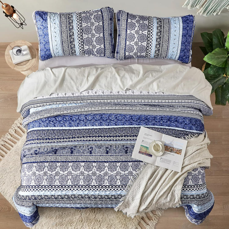 Sophisticated Quilted Coverlet and Pillowcases Set: A Timeless Addition - Queen size-3