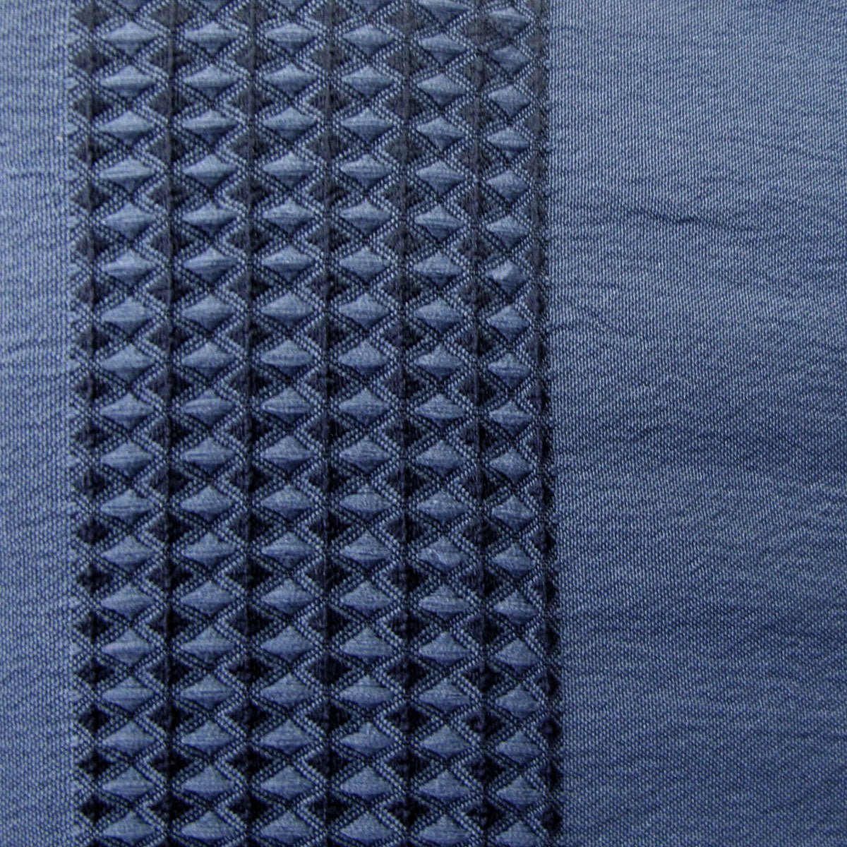 Ardor Seersucker Quilt Cover Set Lisbon Indigo Queen - Home & Garden > Bedding - Bedzy Australia