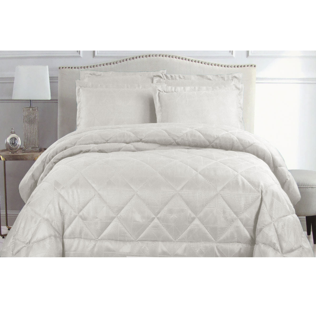 Hotel Living Eli Jacquard Comforter Set King White - Home & Garden > Bedding - Bedzy Australia