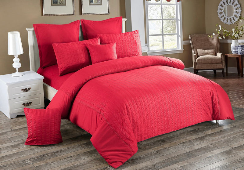 Seersucker King Size Quilt/Duvet Cover Set - Red - Home & Garden > Bedding - Bedzy Australia