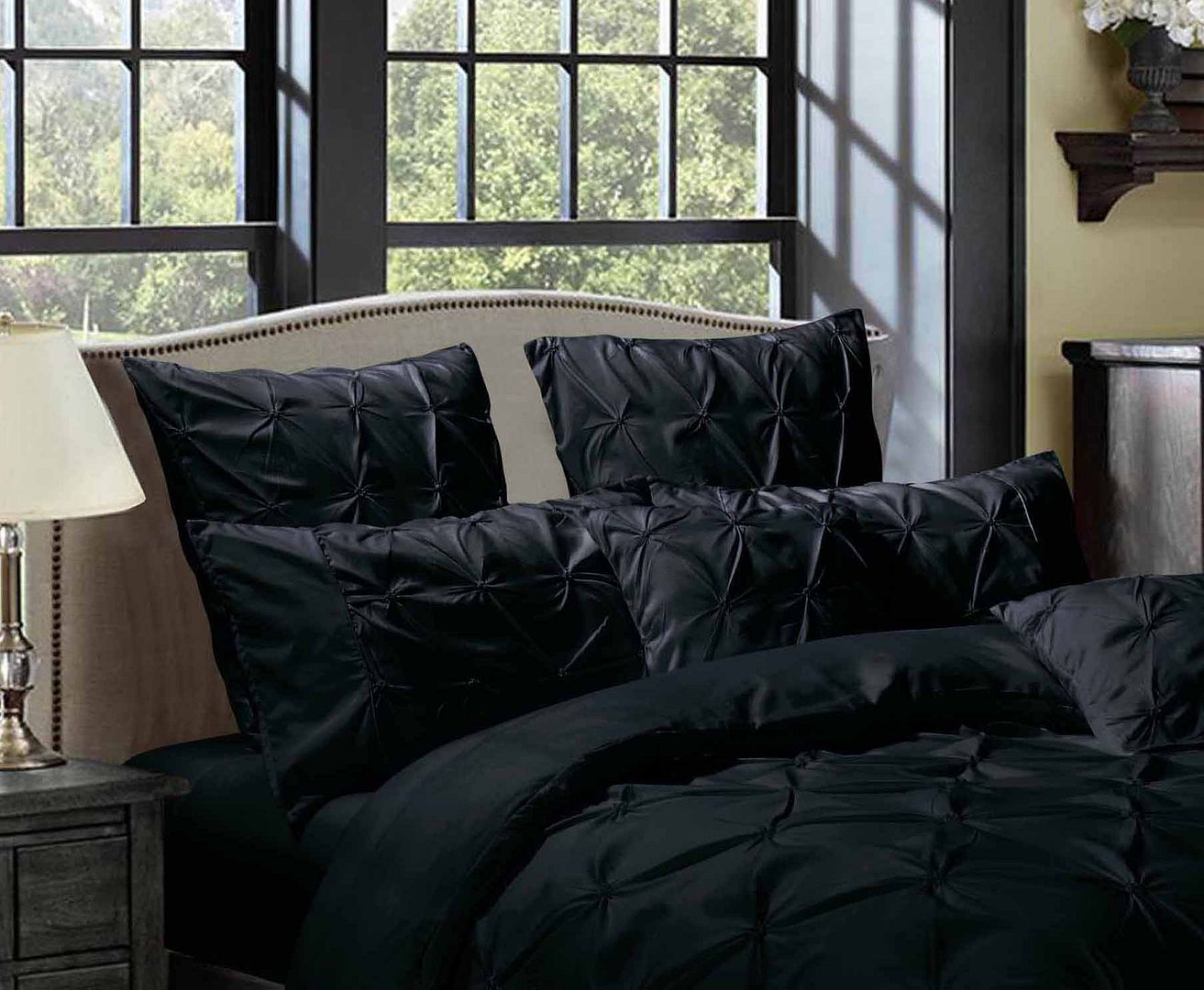 Diamond Pintuck Premium Ultra Soft Standrad size Pillowcases 2-Pack - Black - Home & Garden > Bedding - Bedzy Australia