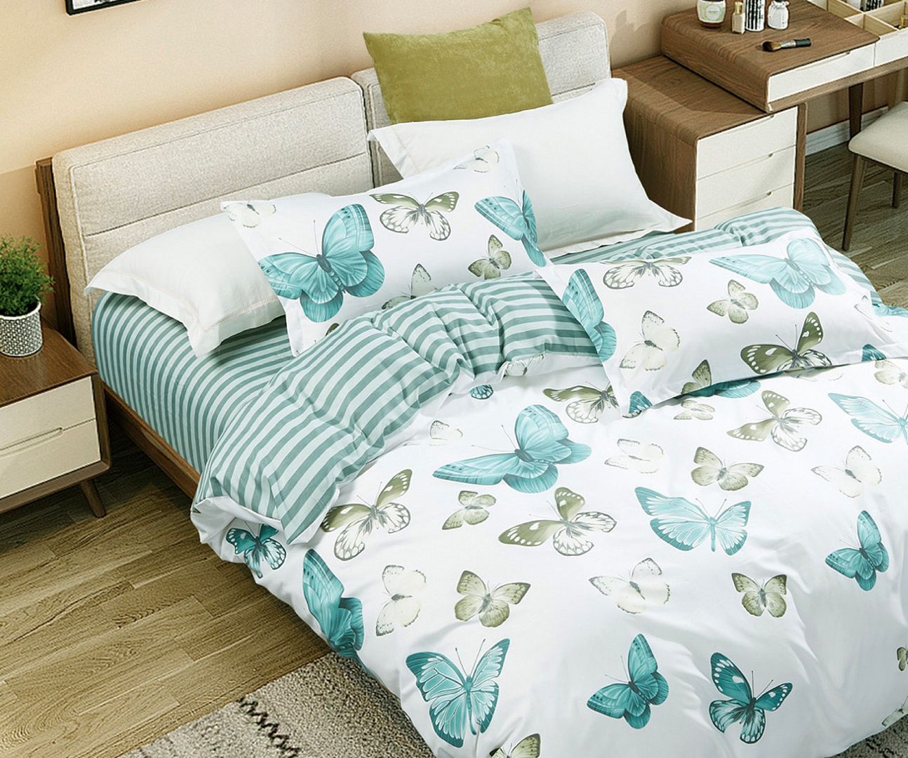 Fleur Butterfly King Size Quilt/Doona/Duvet Cover Set - Home & Garden > Bedding - Bedzy Australia