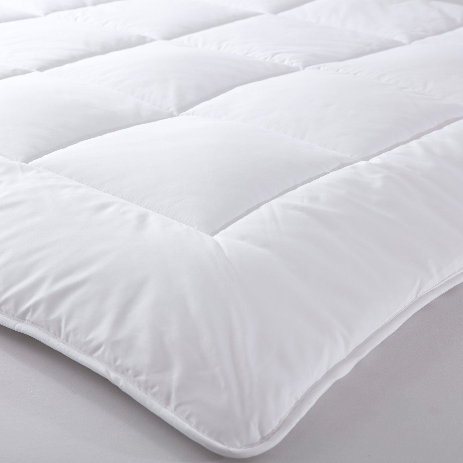 Royal Comfort 260GSM Deluxe Eco-Silk Touch Quilt 100% Cotton Cover Double White - Bedzy Australia