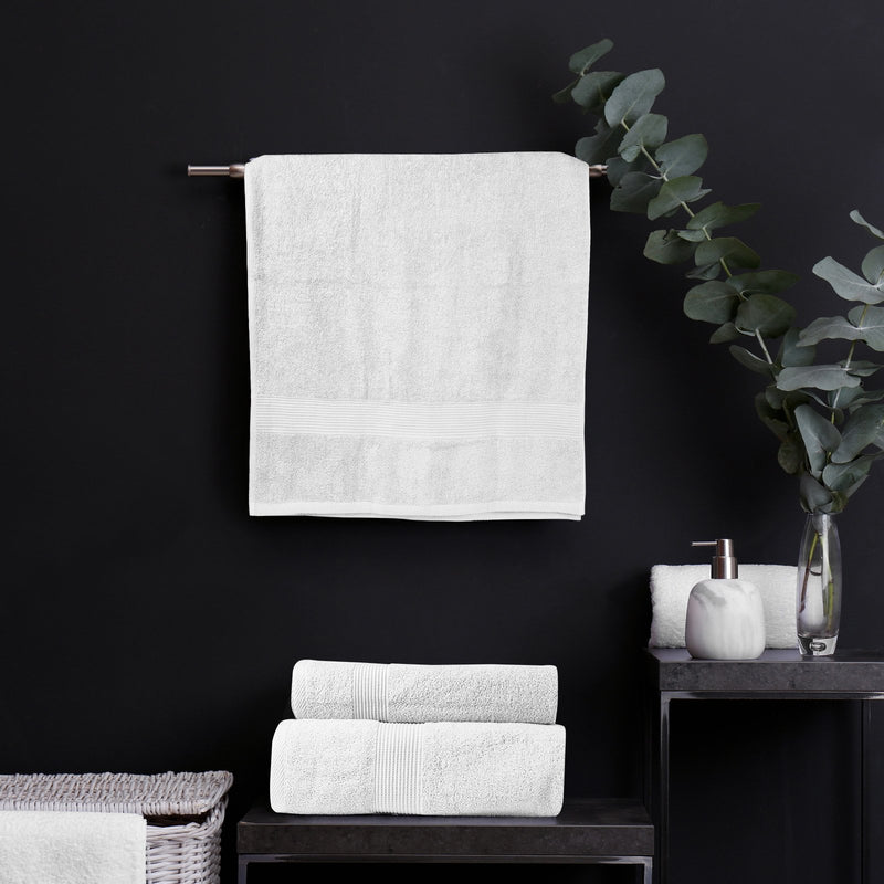 Royal Comfort 4 Piece Cotton Bamboo Towel Set 450GSM Luxurious Absorbent Plush White - Bedzy Australia