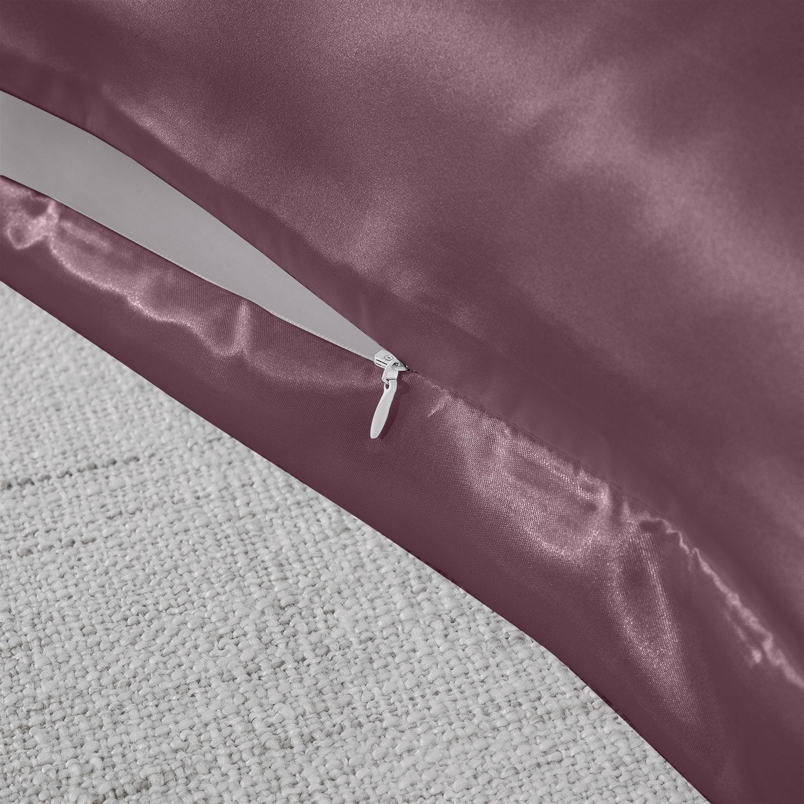 Royal Comfort Pure Silk Pillow Case 100% Mulberry Silk Hypoallergenic Pillowcase 51 x 76 cm Malaga Wine - Bedzy Australia